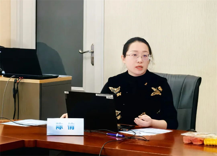 698bf9772d6cd.jpg 698bf9772d6cd.jpg