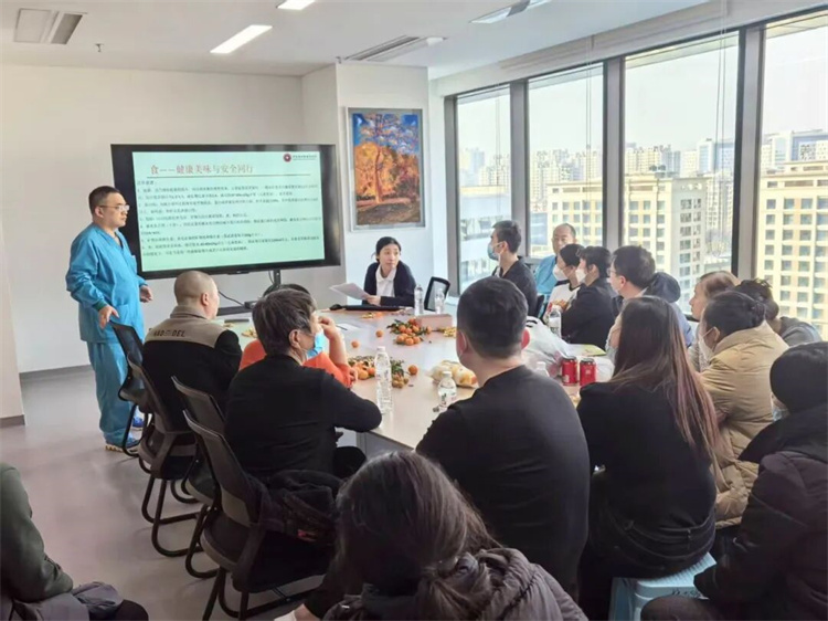 69b20c8db484f.jpg 69b20c8db484f.jpg