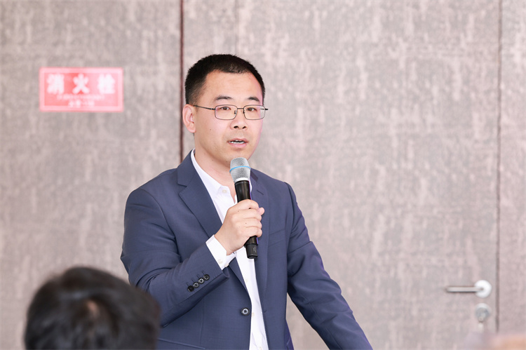 69de0238ecbc0.jpg 69de0238ecbc0.jpg