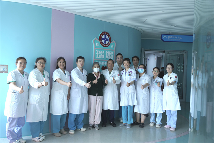 6a155b273aee0.jpg