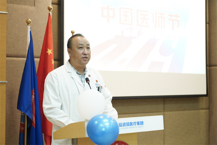 6a8675cf44edf.jpg